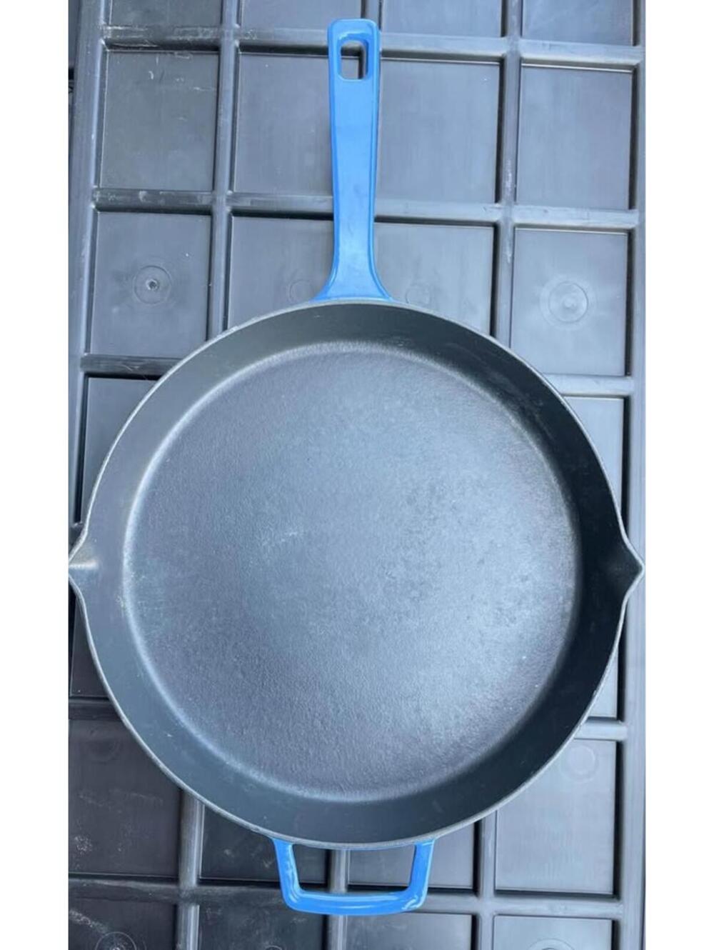 Martha Stewart's 12" Coated Enamel Cast Iron Skillet Macy's Exclusive